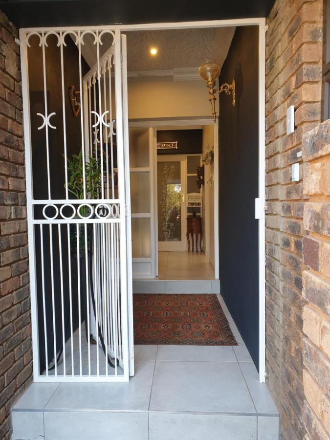 House Mulberry Guesthouse Pretoria-Noord Dış mekan fotoğraf